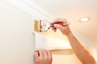 Pose de papier peint à Quincerot — revêtements muraux et toiles de verre